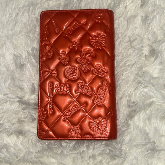 Authentic Chanel Vintage Precious Symbols Wallet - Picture 8 of 11